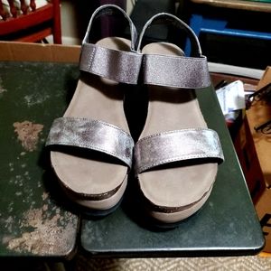 Axxiom wedge sandals